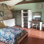 Holiday home De La Pomerie *